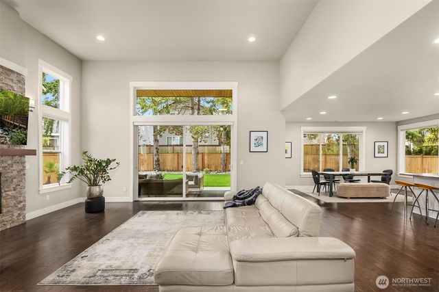 1435 242nd Place SE, Bothell, WA 98021