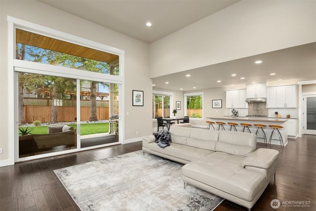 1435 242nd Place SE, Bothell, WA 98021