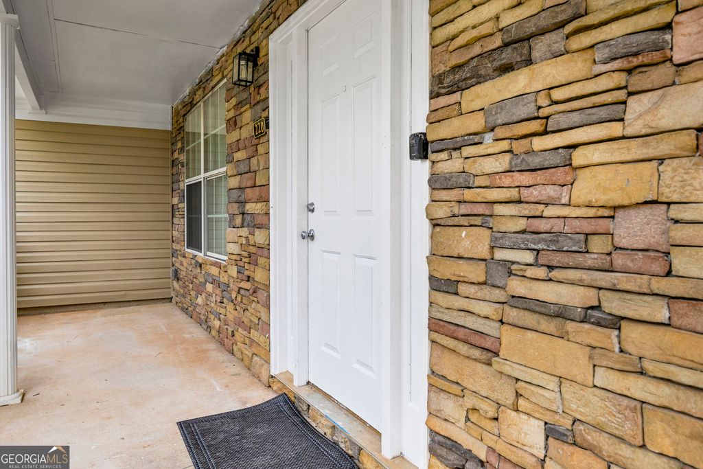 220 Spring Lake Terrace, Covington, GA 30016 — photo 3