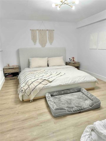 13187 SW 9th Ln, Miami, FL 33184