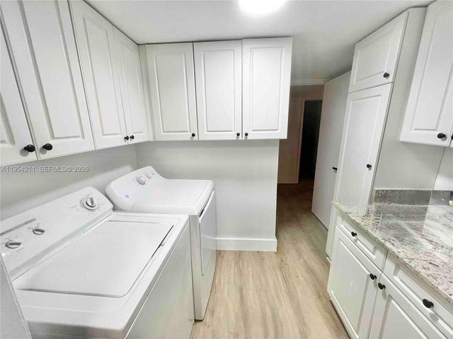 13187 SW 9th Ln, Miami, FL 33184