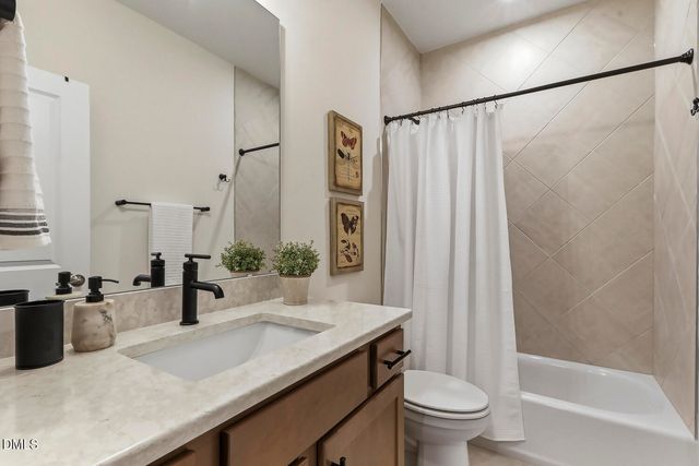 518 Serenity Walk Parkway, Fuquay Varina, NC 27526
