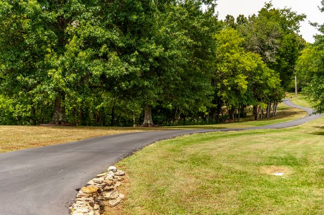 1311 Deer Run, Gallatin, TN 37066