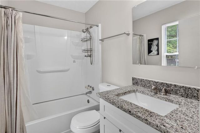 4763 White Oak Path, Stone Mountain, GA 30088