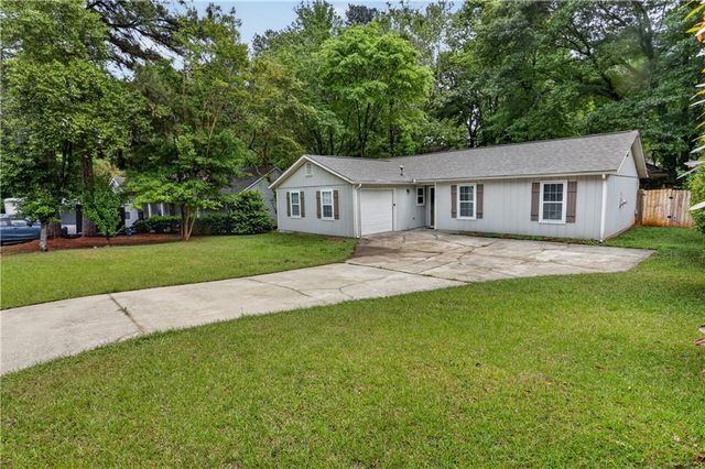 4763 White Oak Path, Stone Mountain, GA 30088