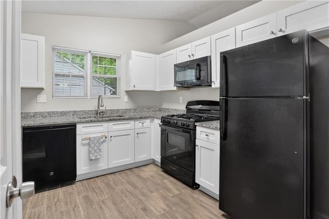 4763 White Oak Path, Stone Mountain, GA 30088