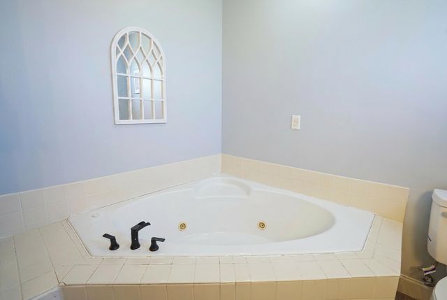 216 Surrey Way, Science Hill, KY 42553