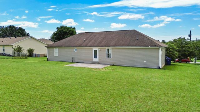 216 Surrey Way, Science Hill, KY 42553