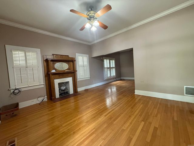 1108 N Izard St, Forrest City, AR 72335