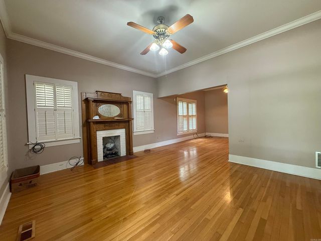 1108 N Izard St, Forrest City, AR 72335