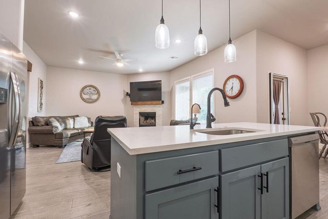 10301 Dove Crossing Road, Newalla, OK 74857