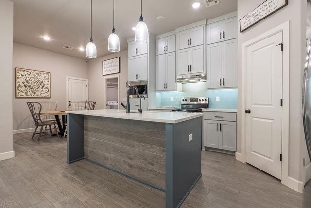 10301 Dove Crossing Road, Newalla, OK 74857