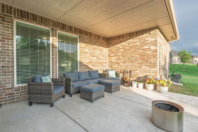 10301 Dove Crossing Road, Newalla, OK 74857