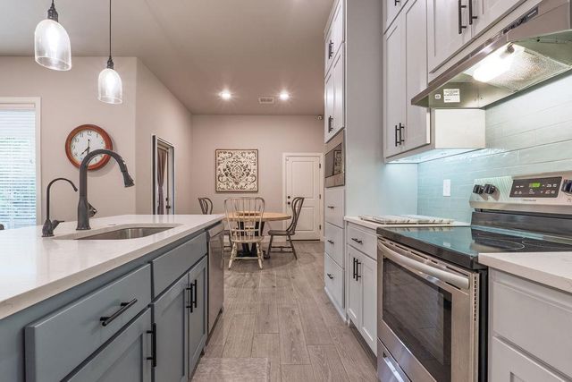 10301 Dove Crossing Road, Newalla, OK 74857