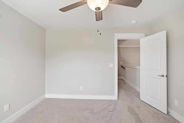 148 Spring House Dr, Manchester, TN 37355