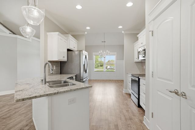 148 Spring House Dr, Manchester, TN 37355