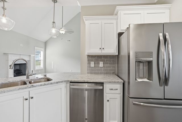 148 Spring House Dr, Manchester, TN 37355