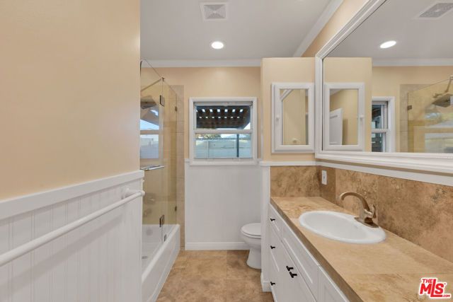 6677 W 88th Street, Los Angeles, CA 90045