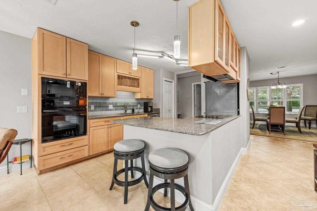 6806 Tom King Bayou Rd, Navarre, FL 32566