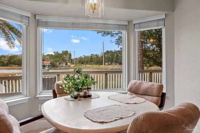 6806 Tom King Bayou Rd, Navarre, FL 32566