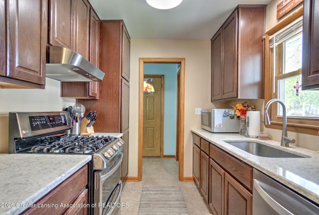 1559 Melrose Avenue, East Lansing, MI 48823