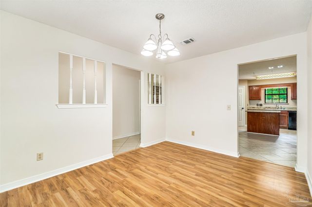 9013 Bluebay Ln, Pensacola, FL 32506