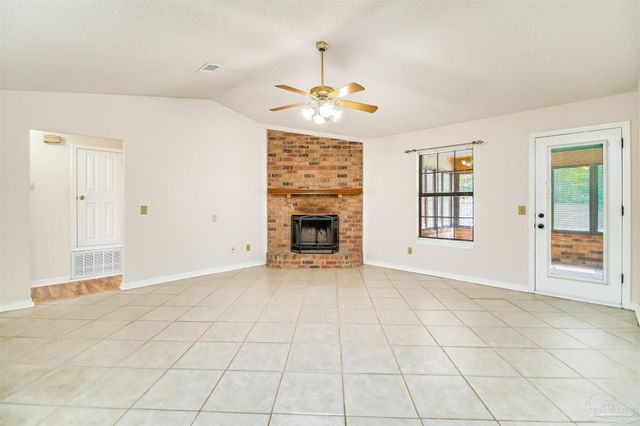 9013 Bluebay Ln, Pensacola, FL 32506