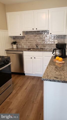 621 MAGNOLIA AVE, Glenolden, PA 19036