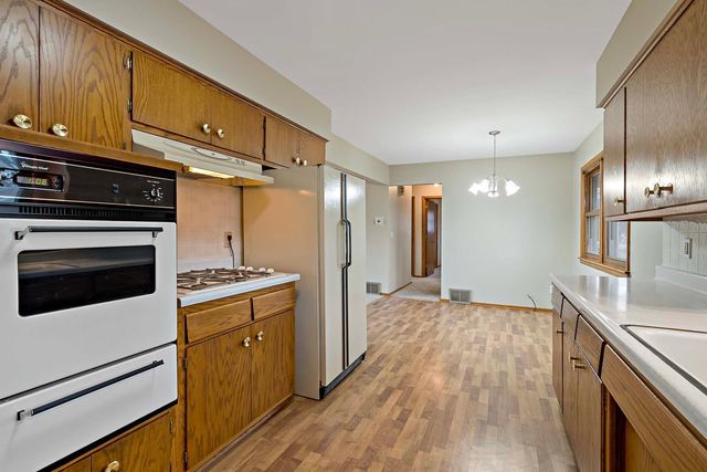 3231 Zane Avenue N, Crystal, MN 55422