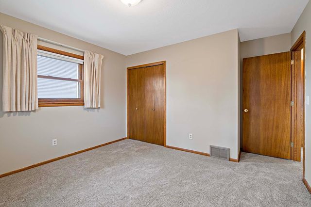 3231 Zane Avenue N, Crystal, MN 55422