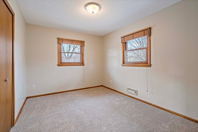 3231 Zane Avenue N, Crystal, MN 55422