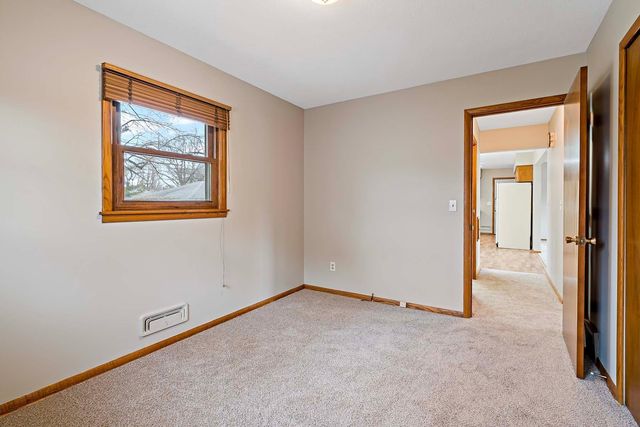 3231 Zane Avenue N, Crystal, MN 55422