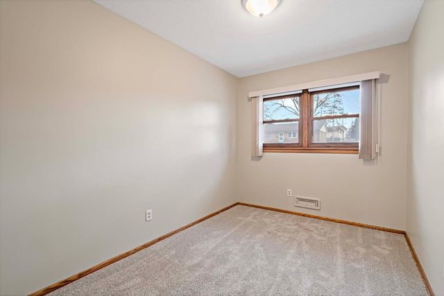 3231 Zane Avenue N, Crystal, MN 55422