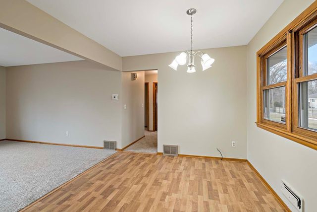 3231 Zane Avenue N, Crystal, MN 55422