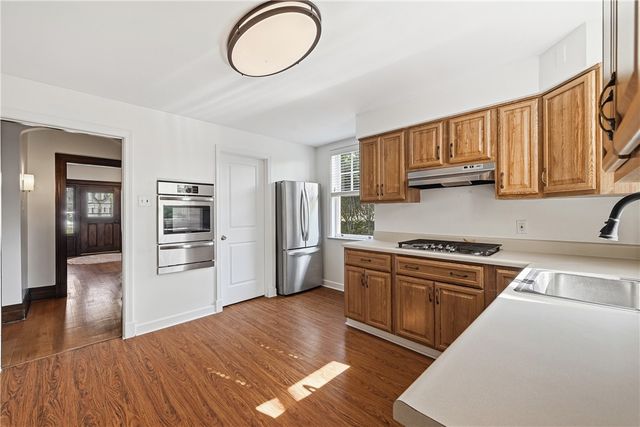 224 S Home Ave, Avalon, PA 15202