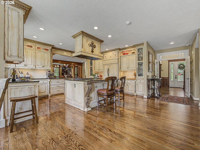 21077 Sw WYNDHAM HILL Ct, Tualatin, OR 97062