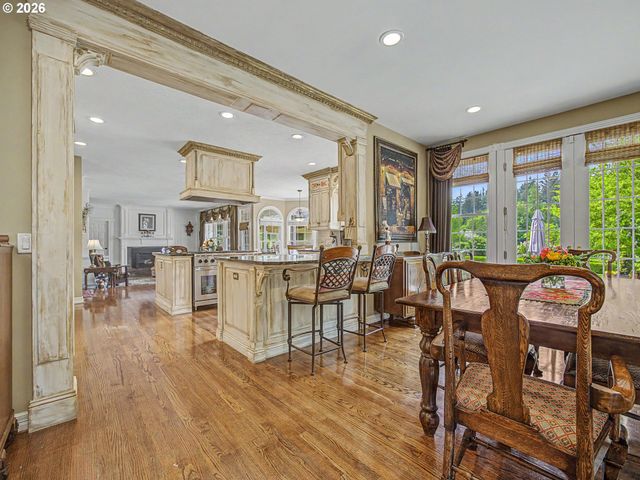 21077 Sw WYNDHAM HILL Ct, Tualatin, OR 97062