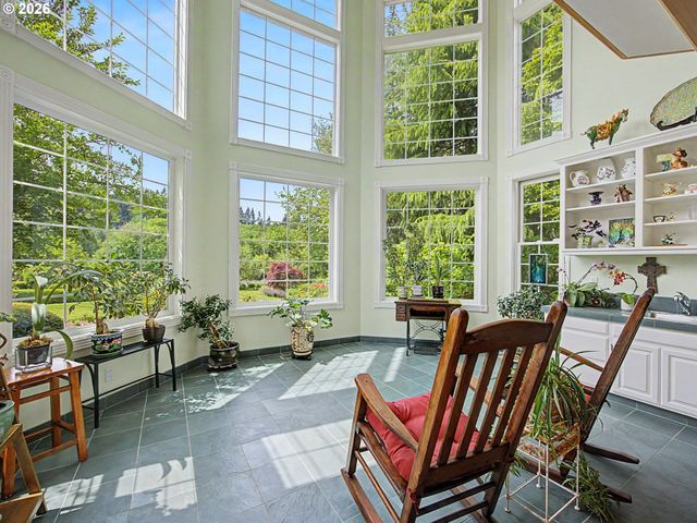 21077 Sw WYNDHAM HILL Ct, Tualatin, OR 97062