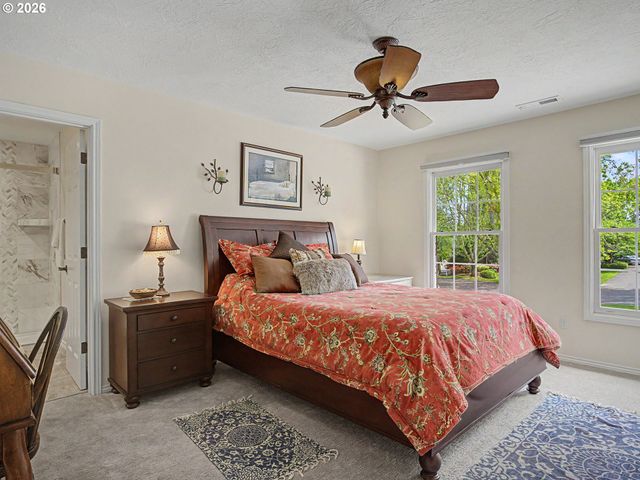 21077 Sw WYNDHAM HILL Ct, Tualatin, OR 97062