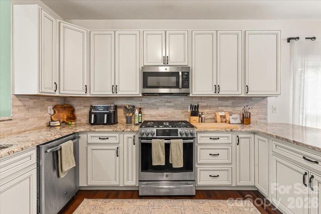 123 Southhaven Drive, Mooresville, NC 28117