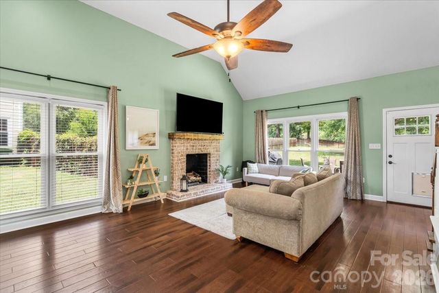 123 Southhaven Drive, Mooresville, NC 28117