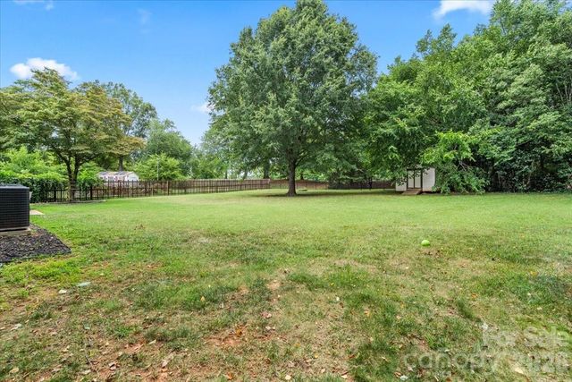 123 Southhaven Drive, Mooresville, NC 28117
