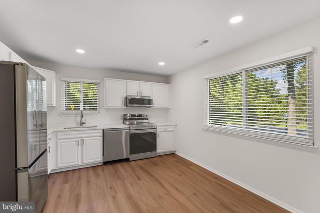 20154 WYNNFIELD DR, Germantown, MD 20874