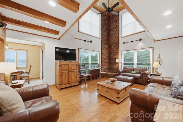 140 Williams Cove Lane, Taylorsville, NC 28681