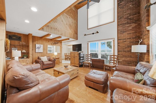 140 Williams Cove Lane, Taylorsville, NC 28681