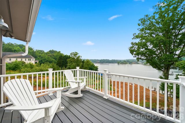 140 Williams Cove Lane, Taylorsville, NC 28681