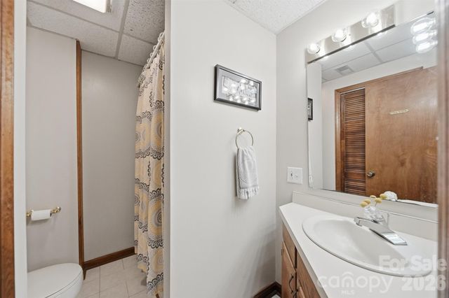140 Williams Cove Lane, Taylorsville, NC 28681
