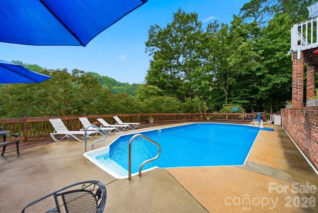 140 Williams Cove Lane, Taylorsville, NC 28681