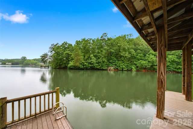 140 Williams Cove Lane, Taylorsville, NC 28681