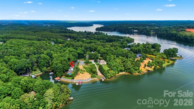 140 Williams Cove Lane, Taylorsville, NC 28681